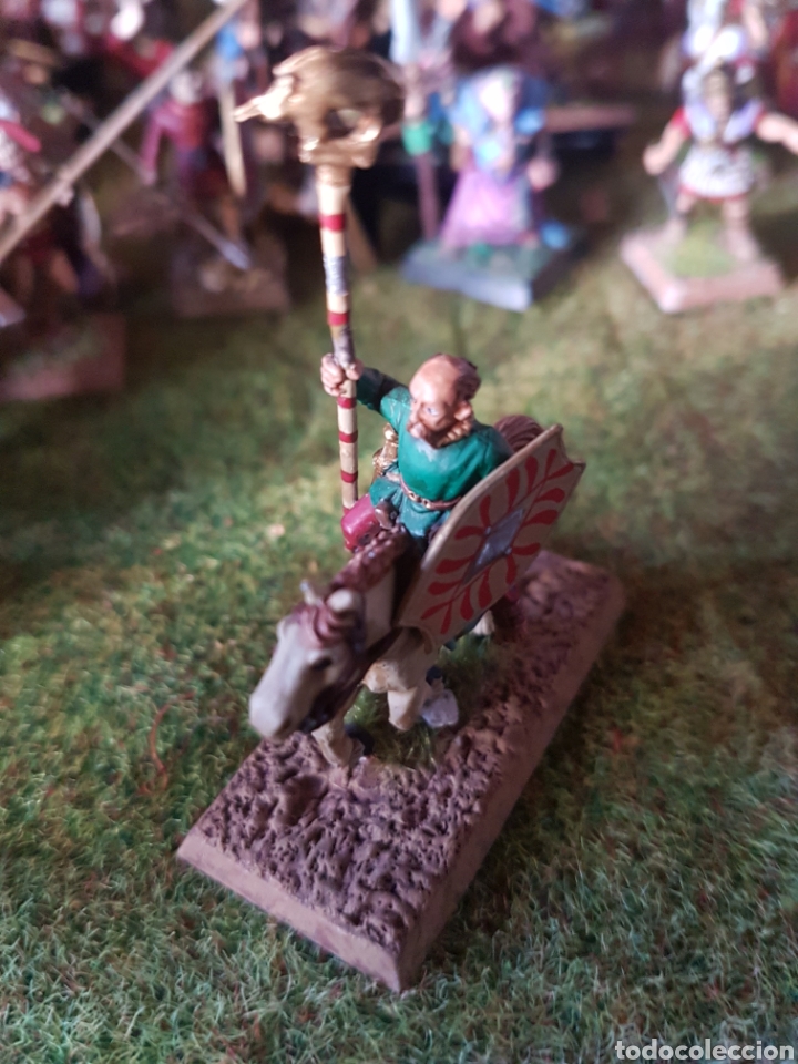 Military Antiques: SOLDADO BARBARO DE PLOMO EN MINIATURA