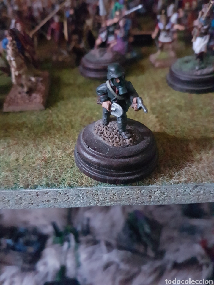 Militaria: SOLDADO ALEMAN DE PLOMO EN MINIATURA