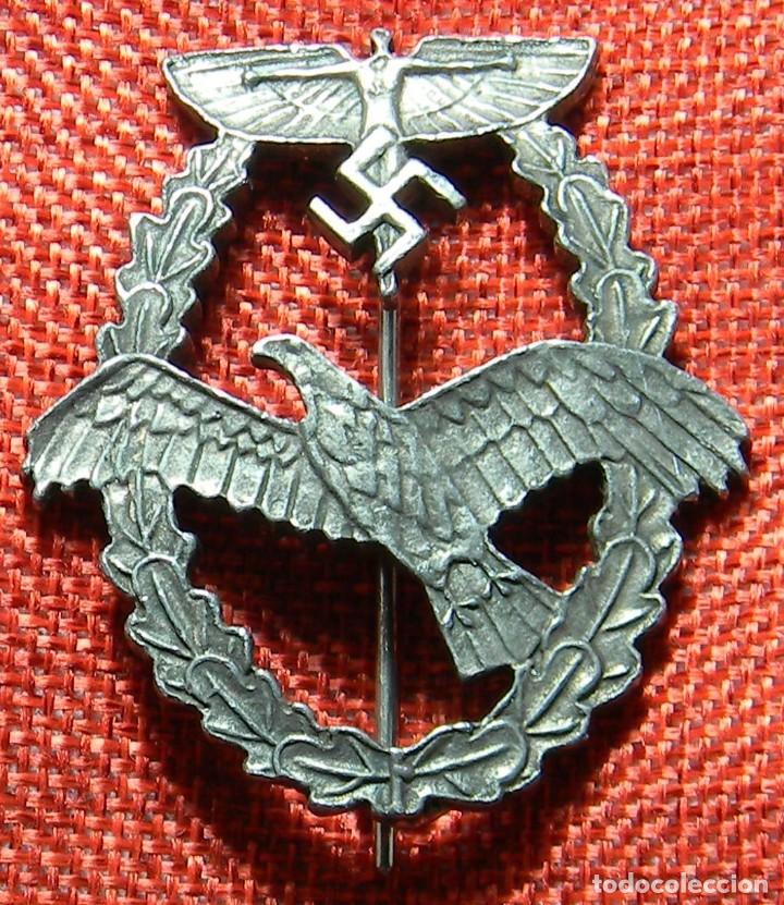 Militaria: NSFK abzeichen f&uuml;r motorflygzeugf&uuml;hrer.. N.S.F.K. MEDIDAS 55 X 50 MM.