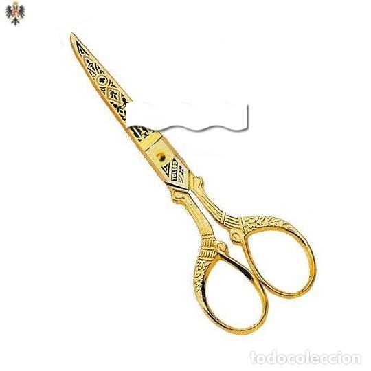 Militaria: TIJERA TEMPLADA MODISTA GRABADO TOLEDANO CHAPADO EN ORO 24K