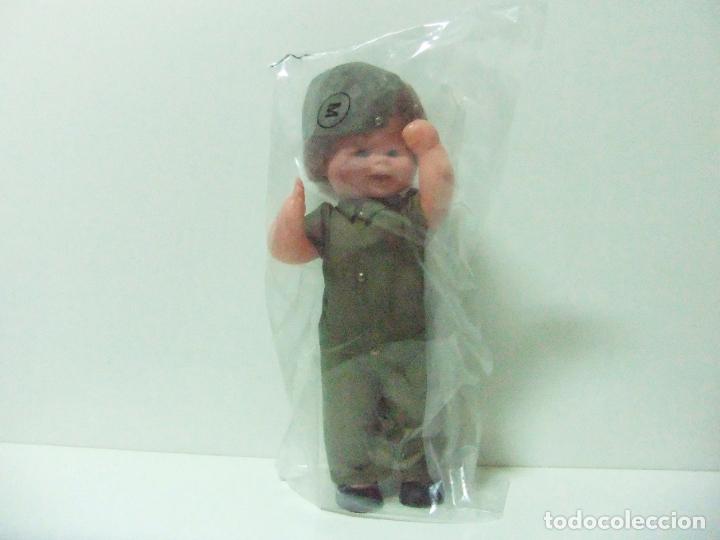 Military Antiques: MU&Ntilde;ECO TORIBIO QUE SACA LA LENGUA - UNIFORME EJ&Eacute;RCITO DE TIERRA - MILITAR MU&Ntilde;ECA ESPA&Ntilde;A CUARTEL