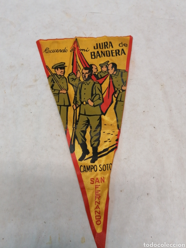 Military Antiques: Bander&iacute;n jura bandera