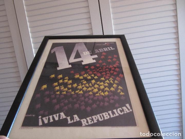 Militaria: CUADRO LAMINA ENMARCADA 14 DE ABRIL VIVA LA REPUBLICA EDITORIAL MAXTOR