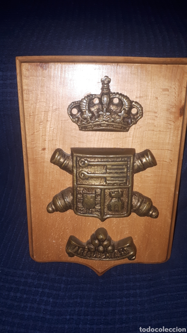 Military Antiques: METOPA CON ESCUDO ARTILLERIA 30