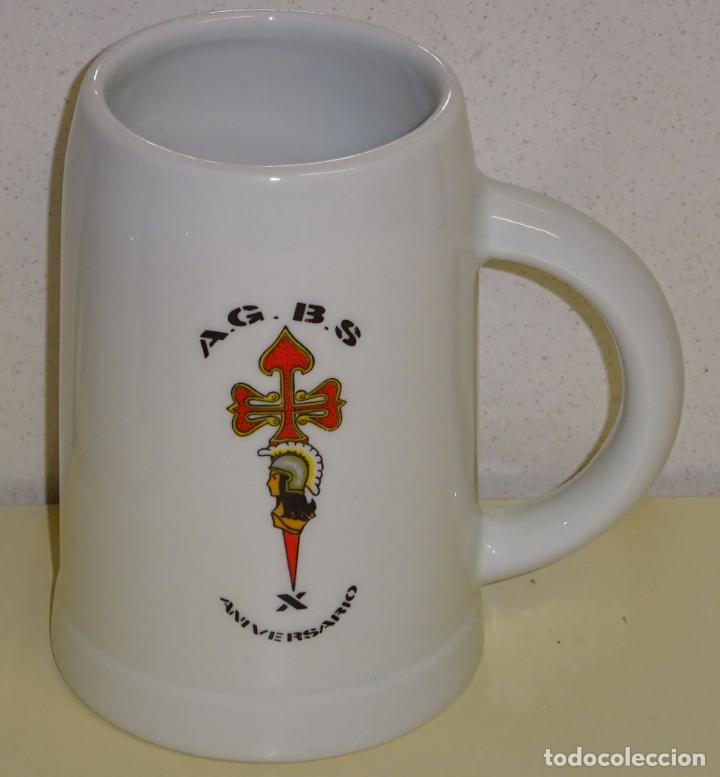 Militaria: JARRA MILITAR DE CER&Aacute;MICA. AGBS X ANIVERSARIO ACADEMIA GENERAL B&Aacute;SICA SUBOFICIALES. 13CM. 500GR