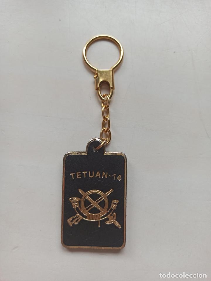 Military Antiques: Llavero militar cuero. Tetuan 14