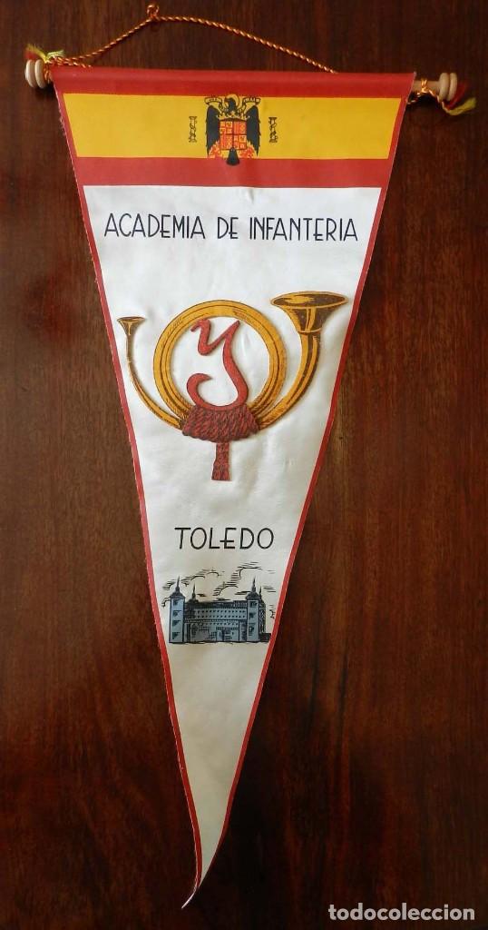 Military Antiques: ANTIGUO BANDERIN DE LA ACADEMIA DE INFANTERIA DE TOLEDO, EPOCA DE FRANCO, TAMA&Ntilde;O GIIGANTE, MIDE 53 C