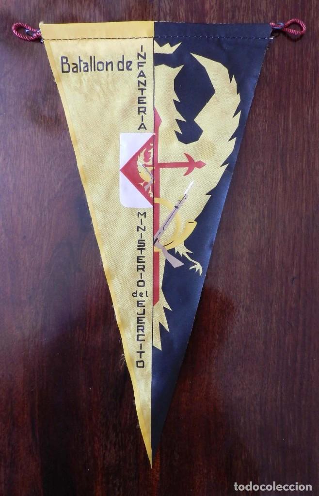 Military Antiques: ANTIGUO BANDERIN DEL BATALLON DE INFANTERIA DEL MINISTERIO DEL EJERCITO, MIDE 27,5 CMS.