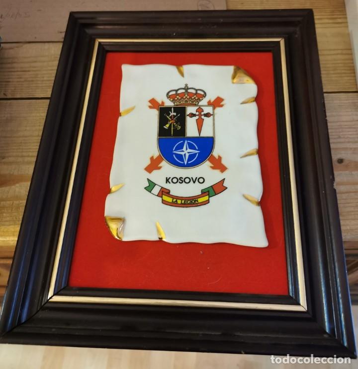 Militaria: METOPA DE LA LEGION, KOSOVO,2000, PRIMER CONTINGENTE, 24X30 CMS