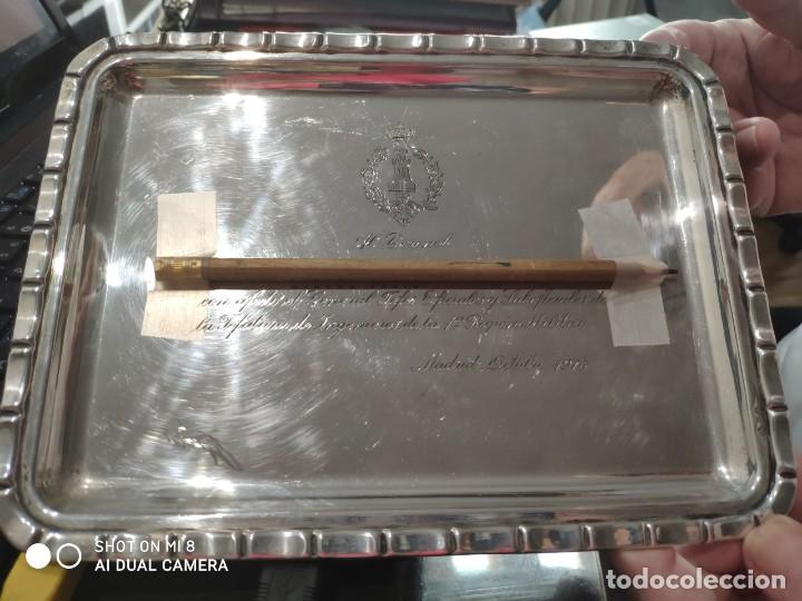Military Antiques: BANDEJA TESTIMONIAL DE PLATA PARA UN CORONEL