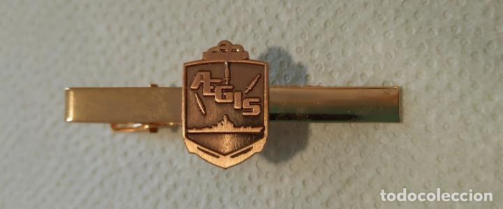 Military Antiques: Sujetacorbatas sistema naval AEGIS