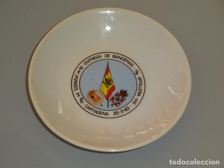 Militaria: PLATO DE CER&Aacute;MICA MILITAR. REGIMIENTO INFANTER&Iacute;A ESPA&Ntilde;A N&ordm; 18 ARTILLERIA N&ordm;6 CARTAGENA A&Ntilde;O 1983. 80G