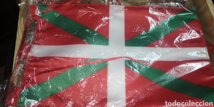 Military Antiques: Bandera bander&iacute;n de la ikurri&ntilde;a en raso medidas 31 cm x 19 cm