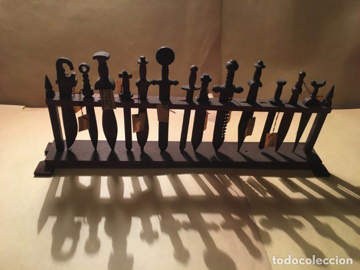 Military Antiques: ANTIGUA COLECCION DE ESPADAS REALIZADAS EN MADERA A MANO EN CAMPO DE CONCENTRACION 13 ESPADAS 23,5