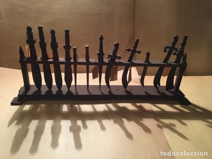 Military Antiques: ANTIGUA COLECCION DE ESPADAS REALIZADAS EN MADERA A MANO EN CAMPO DE CONCENTRACION 12 ESPADAS 23,5