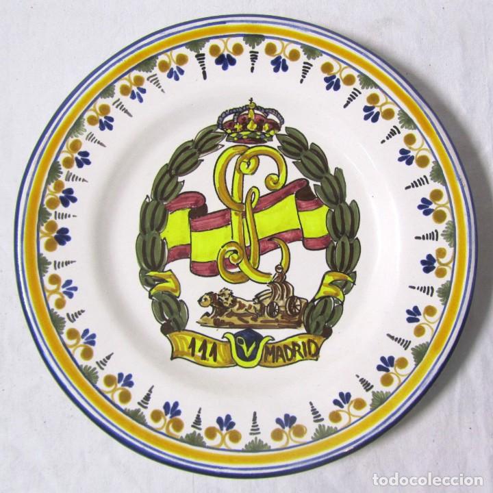 Militaria: Plato de Talavera, Emblema Guardia Civil 111 Comandancia de Madrid