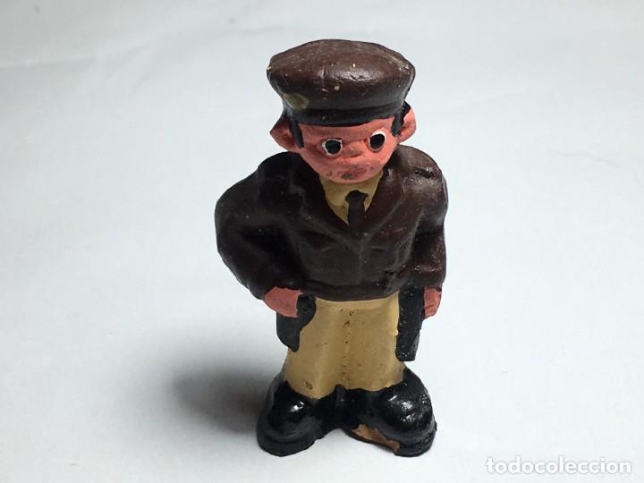 Militaria: FIGURA POLICIA NACIONAL DE TERRACOTA