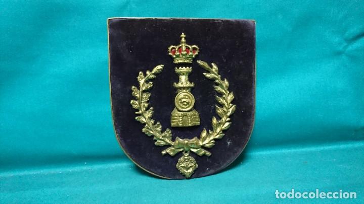 Military Antiques: ANTIGUA METOPA MILITAR