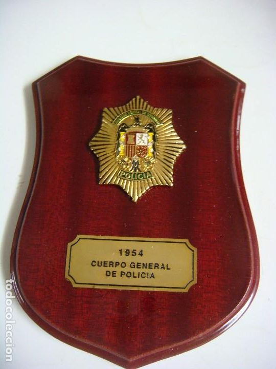 Militaria: METOPA CON PLACA DEL A&Ntilde;O 1954 CUERPO GENERAL DE POLICIA-(&)