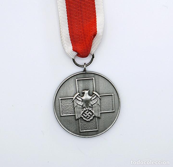 Military Antiques: REPRODUCCI&Oacute;N MEDALLA BIENESTAR SOCIAL