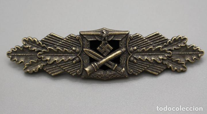 Military Antiques: REPRODUCCI&Oacute;N DISTINTIVO DE COMBATE CUERPO A CUERPO - BRONCE