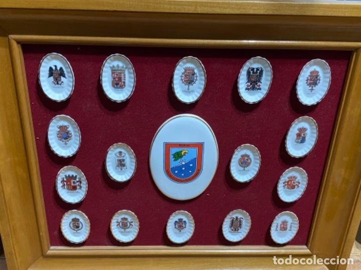 Militaria: CUADRO CON PLATOS ESCUDOS ESPA&Ntilde;A Y PLACA CENTRAL ESCUELA REACTORES TALAVERA BADAJOZ