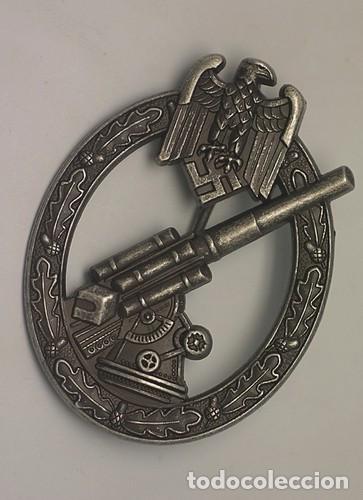 Militaria: REPRODUCCI&Oacute;N DISTINTIVO DE LUCHA ANTIA&Eacute;REA DEL HEER