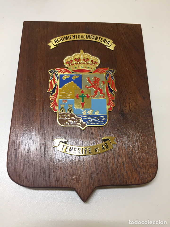 Military Antiques: Metopa Militar Regimiento de Infanter&iacute;a Tenerife n&ordm; 49
