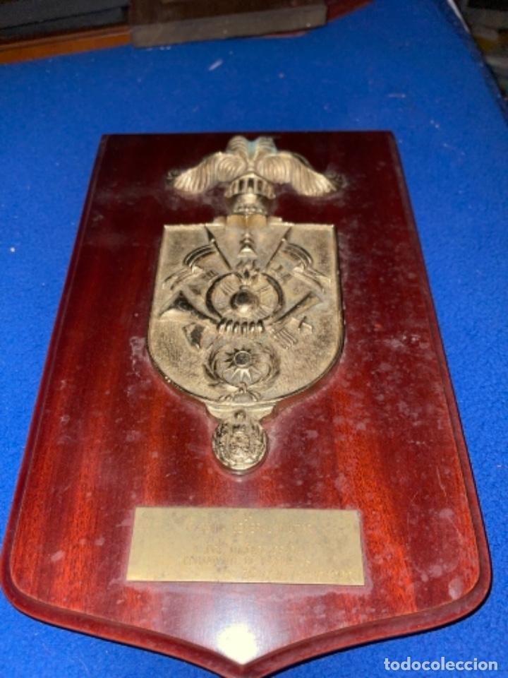 Military Antiques: Metopa de bronce y madera Academia General Militar de Zaragoza Con nombre del titular