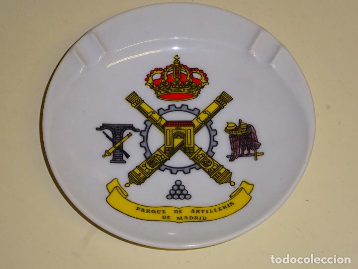Militaria: CENICERO DE CER&Aacute;MICA MILITAR. PARQUE DE ARTILLER&Iacute;A DE MADRID. 12CM. 140GR