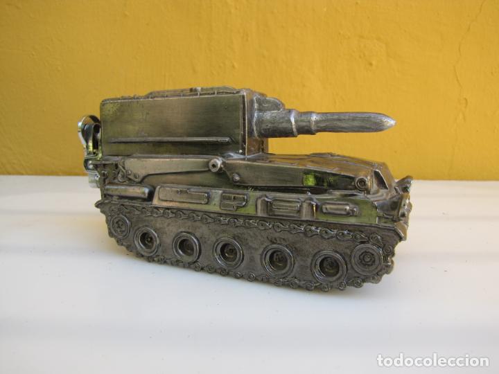 Military Antiques: 15.- Plataforma misil Plut&oacute;n AMX 30. Mechero. El Corte Ingles. Jap&oacute;n