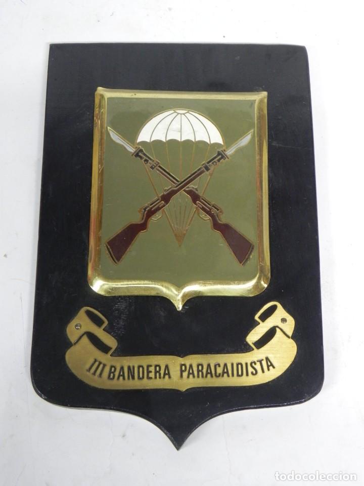 Military Antiques: METOPA DE LA III BANDERA PARACAIDISTA, MIDE 21 X 14 CMS.