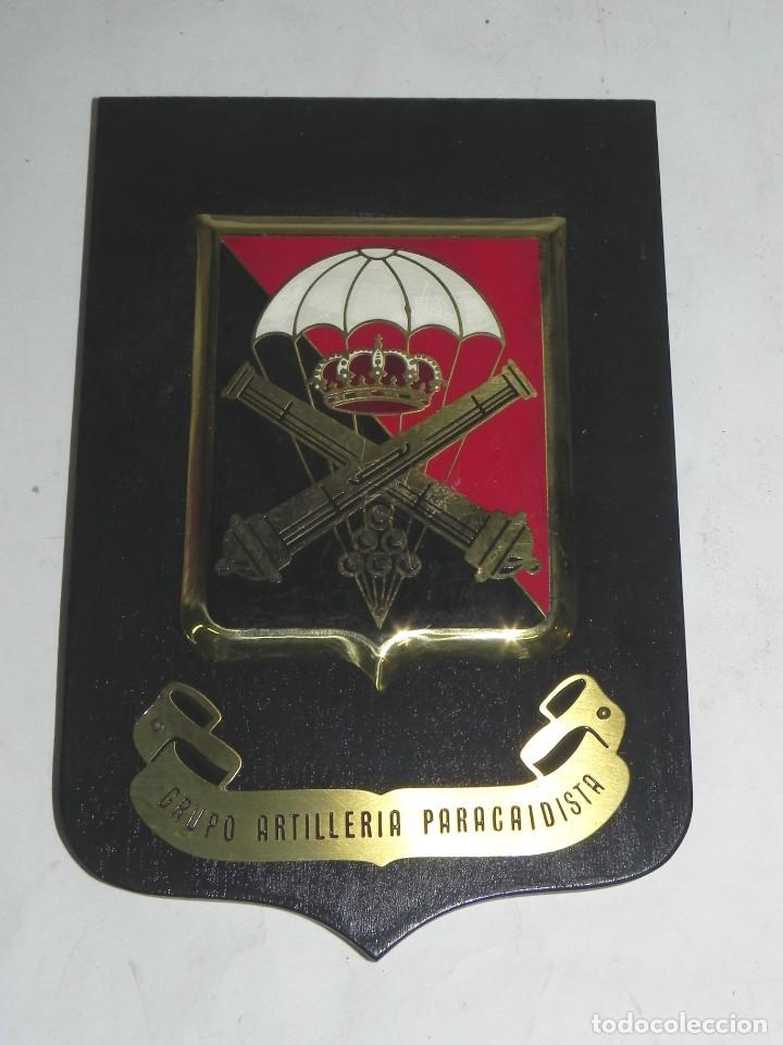 Military Antiques: METOPA DEL GRUPO DE ARTILLERIA PARACAIDISTA, MIDE 21 X 14 CMS.