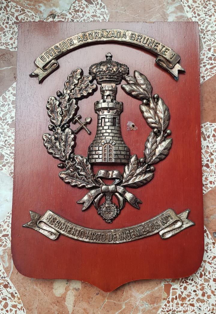 Military Antiques: METOPA REGIMIENTO MIXTO DE INGENIEROS NUM 1, BRUNETE , MEDIDA 23X16 CNTS