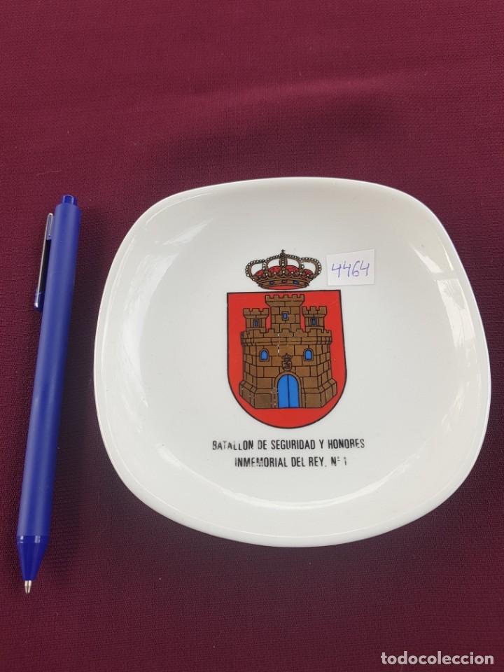 Military Antiques: Cenicero Batallon de seguridad y honores del rey