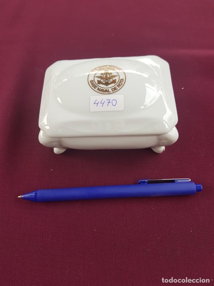 Militaria: Joyero de ceramica base naval de Rota