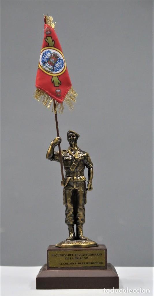 Militaria: SOLDADO BRONCE DE LA BRIAC. XLVI ANIVERSARIO DE LA BRIAC XII
