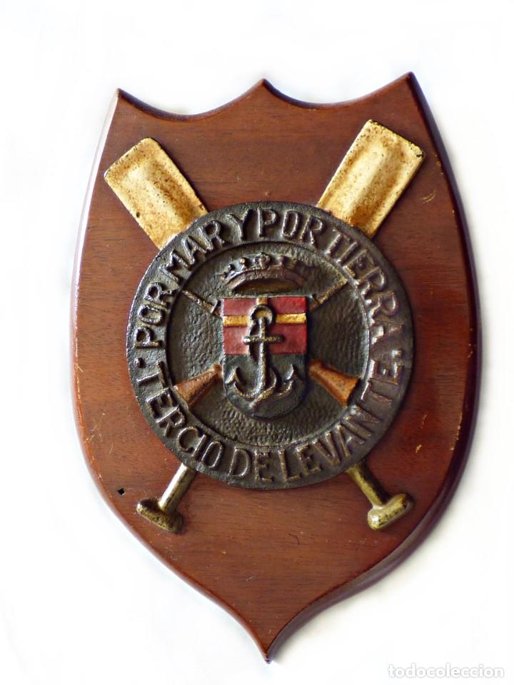 Militaria: POR MAR Y POR TIERRA. TERCIO DE LEVANTE. METOPA &Eacute;POCA DE FRANCO
