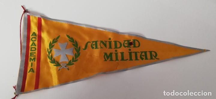 Military Antiques: ANTIGUO BANDERIN DE LA ACADEMIA DE SANIDAD MILITAR, MIDE 42 CMS. APROX.