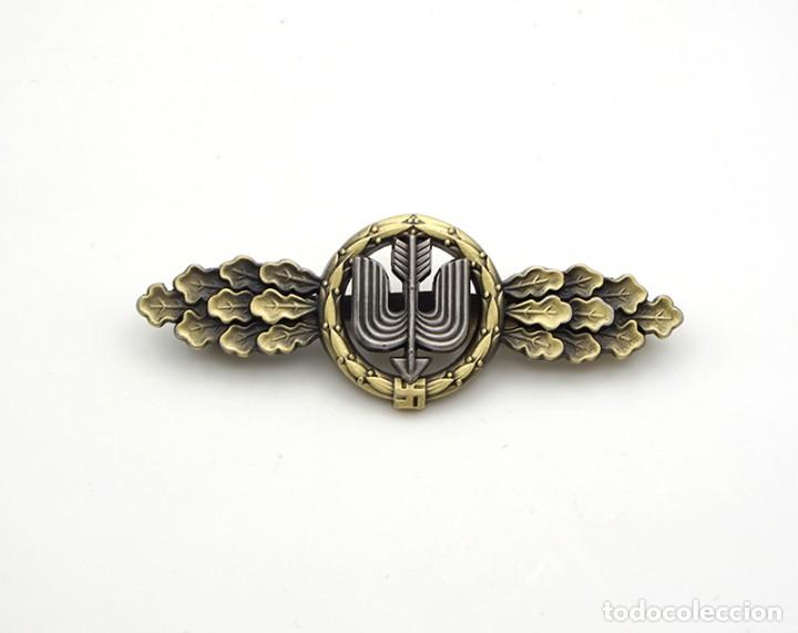Military Antiques: Reproducci&oacute;n Distintivo de escuadr&oacute;n de caza diurno de largo alcance - bronce