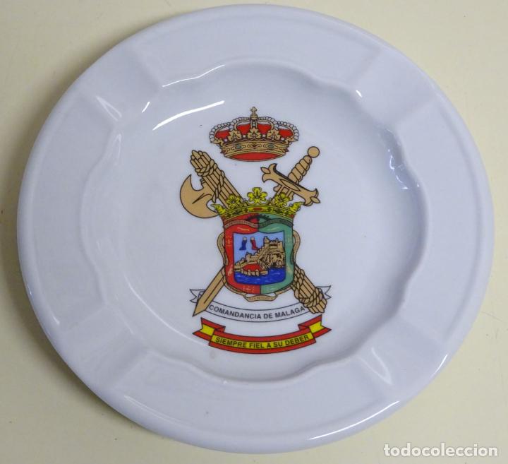 Militaria: CENICERO PLATO DE LA GUARDIA CIVIL DE M&Aacute;LAGA COMANDANCIA. 14CM. 230GR
