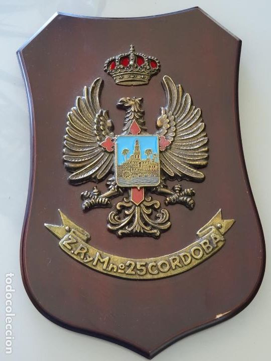 Militaria: METOPA MILITAR. ZONA RECLUTAMIENTO Y MOVILIZACI&Oacute;N 25 C&Oacute;RDOBA. MILI. 26CM. 740GR