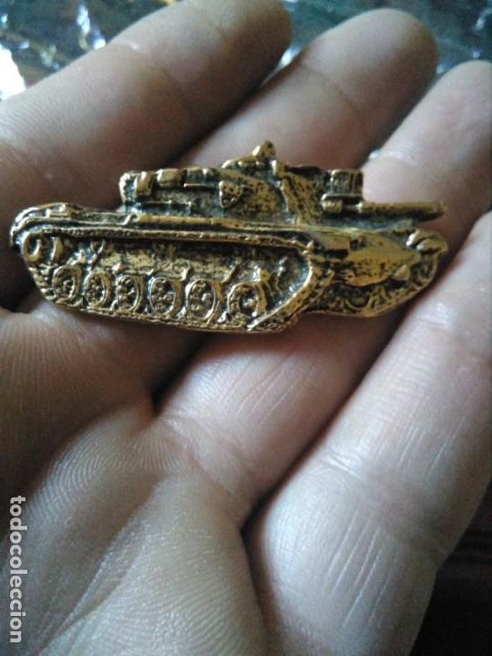 Militaria: INSIGNIA MILITAR TANQUE , CARRO COMBATE , DIVISI&Oacute;N ACORAZADA