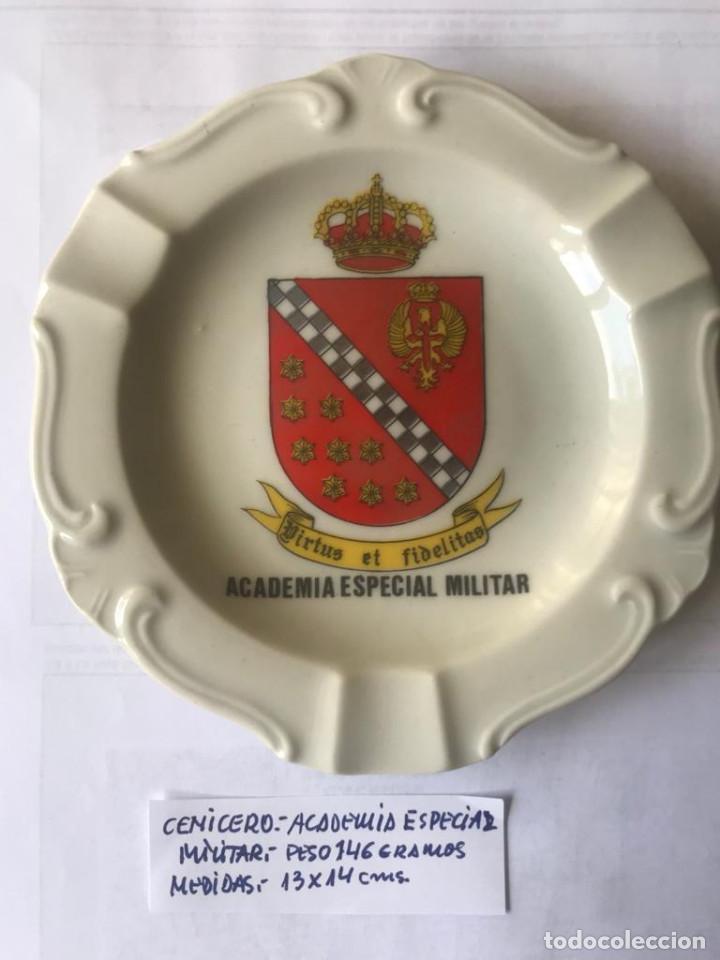 Militaria: Cenicero Academia especial militar.
