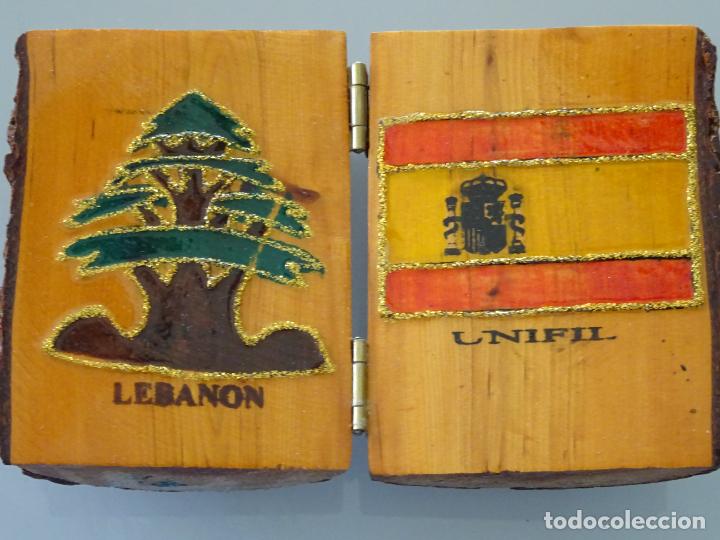 Militaria: TRONCO DE &Aacute;RBOL. DECORACI&Oacute;N MILITAR. MISIONES ESPA&Ntilde;OLES UNIFIL EN L&Iacute;BANO. 9CM. 270GR
