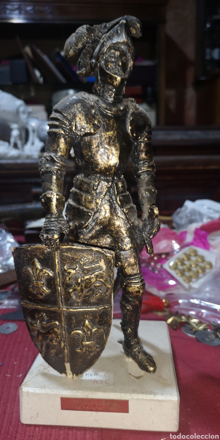 Militaria: Guerrero medieval realizado en resina, base m&aacute;rmol, escultor Fern&aacute;n N&uacute;&ntilde;ez