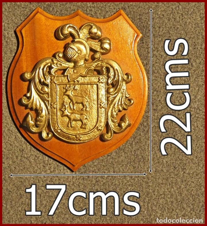 Military Antiques: 122/805...Crucero Ligero Miguel de Cervantes...Mide 22 X 17 cms....Pesa 1,150 kgs