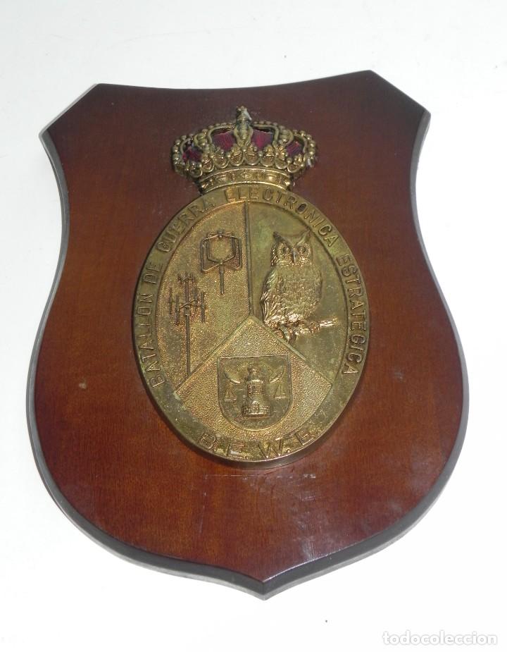 Military Antiques: METOPA DE INGENIEROS - METOPA BATALLON DE GUERRA ELECTRONICA ESTRATEGICA - B.E.W.E. MIDE 25 X 18 CMS