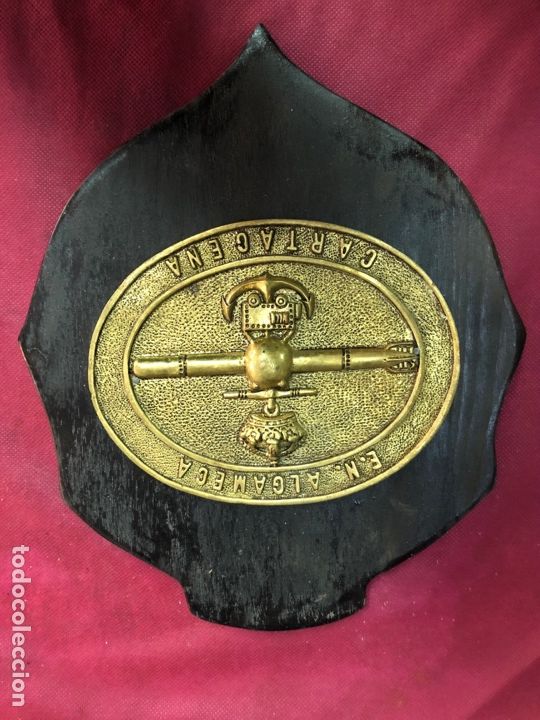 Militaria: METOPA NAVAL- ESTACION NAVAL ALGAMECA - CARTAGENA-BRONCE SOBRE MADERA