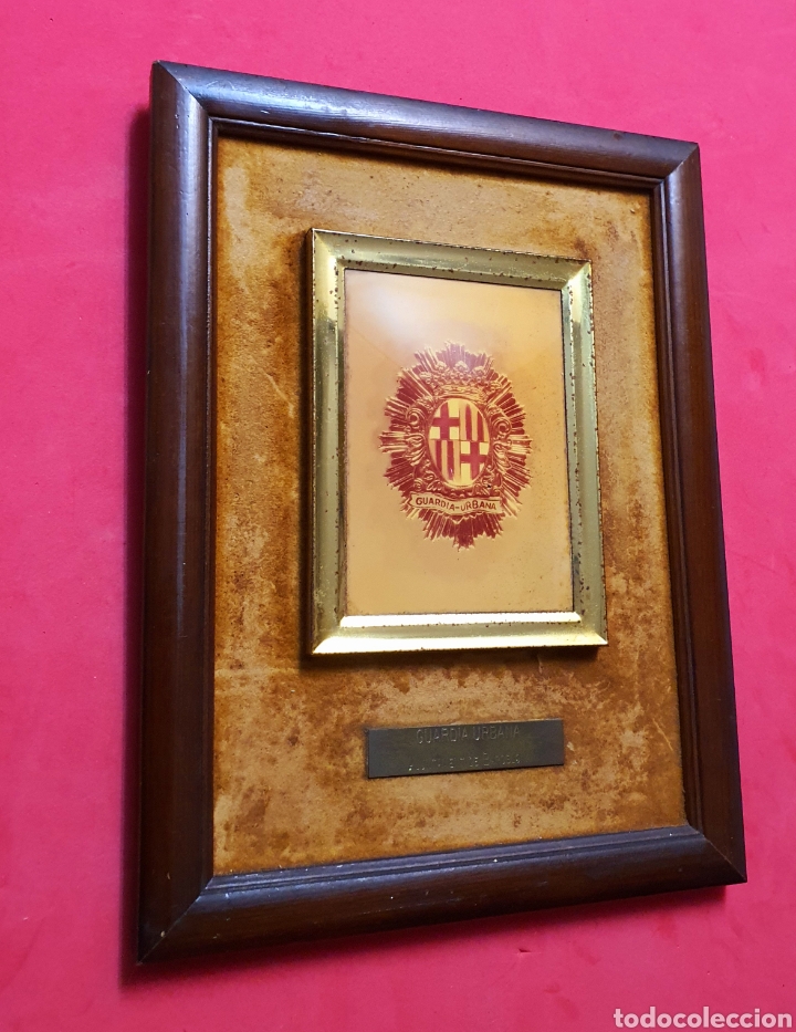 Military Antiques: Antiguo cuadro ESCUDO INSIGNIA GUARDIA URBANA DE BARCELONA AYUNTAMIENTO DE BARCELONA